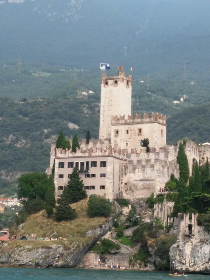 Camera Il Borgo Vicino Al Castello Con Parcheggio マルチェージネ エクステリア 写真
