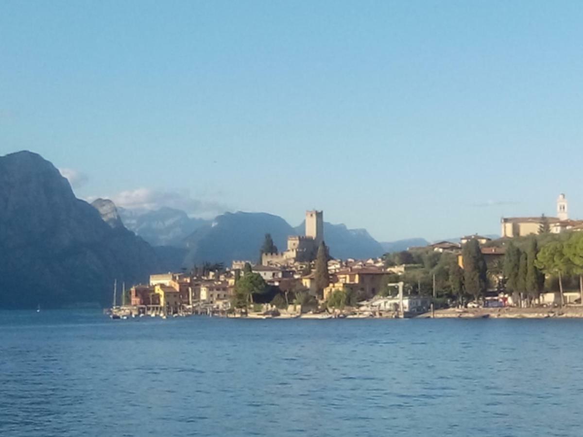 Camera Il Borgo Vicino Al Castello Con Parcheggio マルチェージネ エクステリア 写真